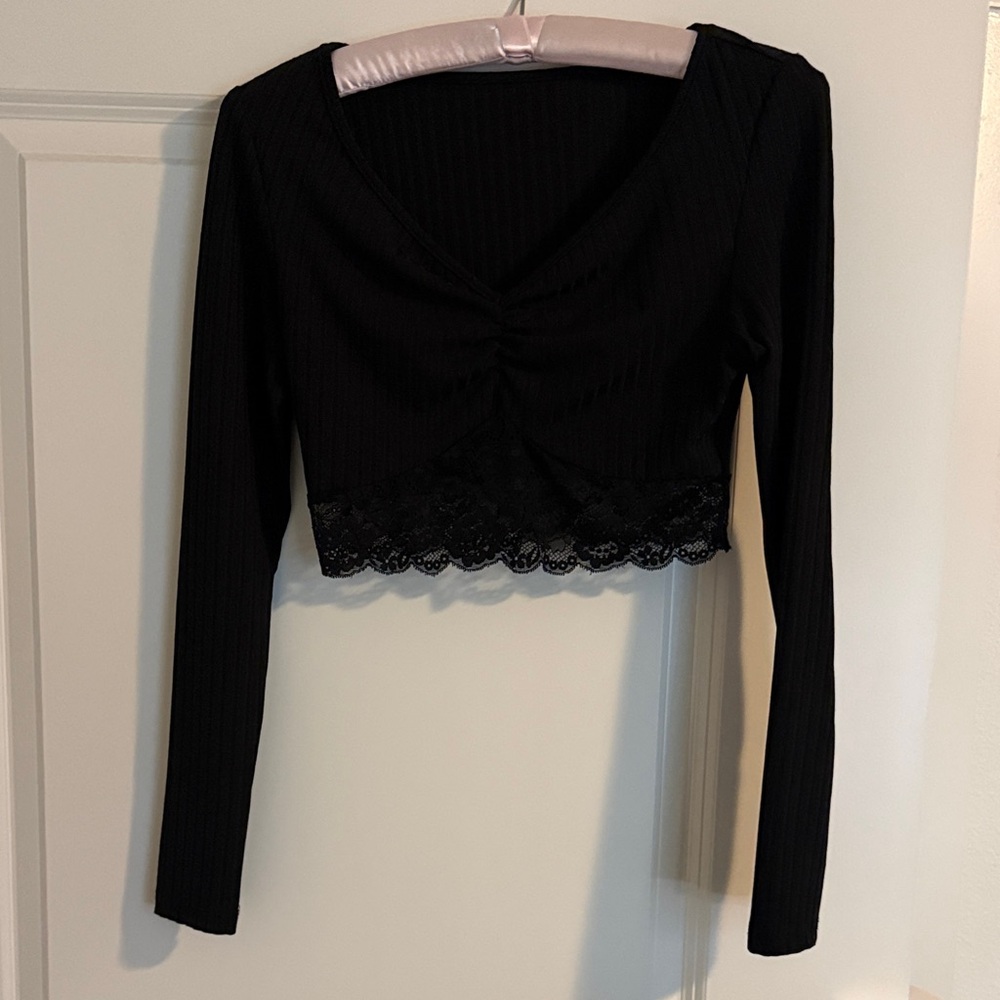 Fashion Nova Black Ribbed Lace-Trim Long Sleeve Crop Top